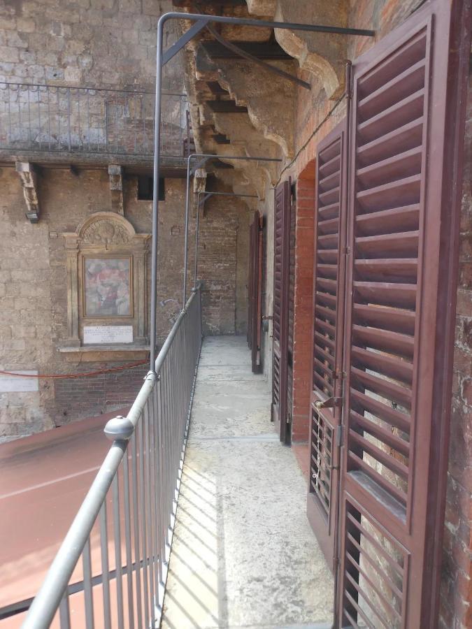Bargello Apartment *